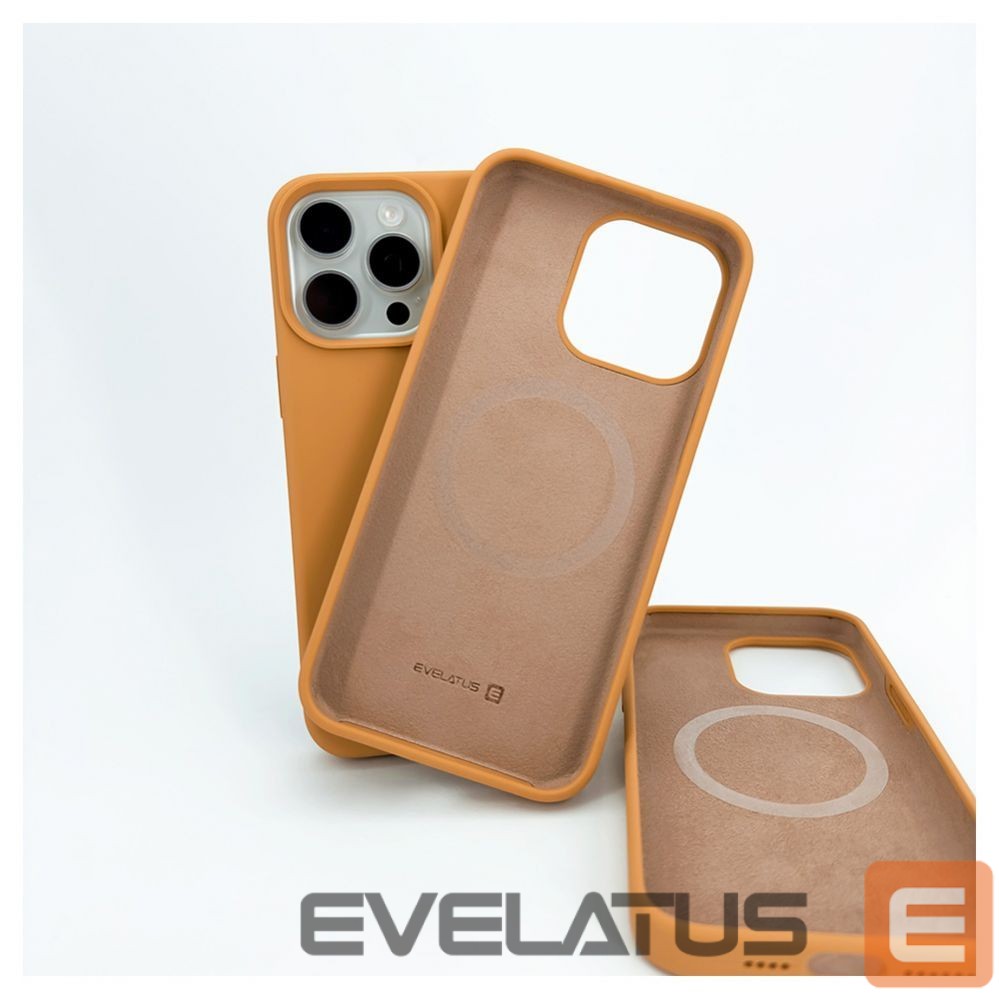 Tagakaaned Evelatus Apple iPhone 15 Pro Premium Magsafe Soft Touch Silicone Case Gold