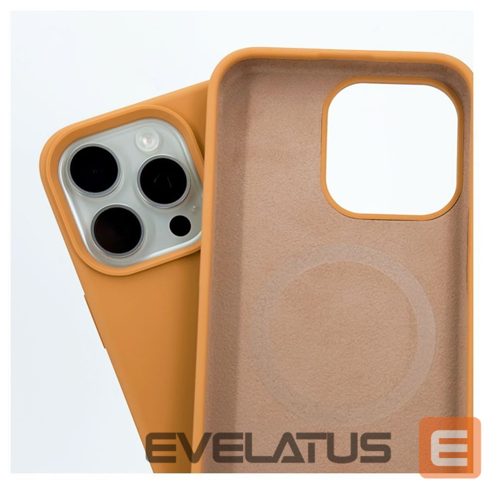 Tagakaaned Evelatus Apple iPhone 15 Pro Premium Magsafe Soft Touch Silicone Case Gold