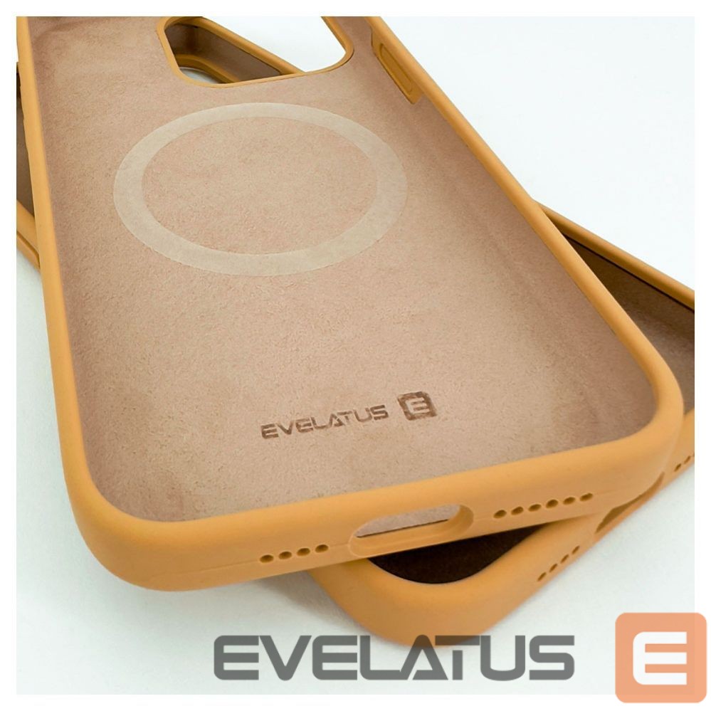 Tagakaaned Evelatus Apple iPhone 15 Pro Premium Magsafe Soft Touch Silicone Case Gold