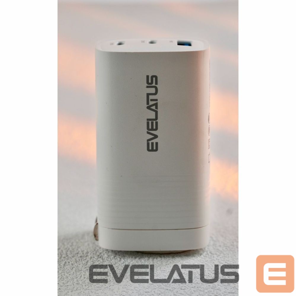 Adaptrid Evelatus 65W Max Fast Charger CN USB-C1/USB-C1/USB-A White