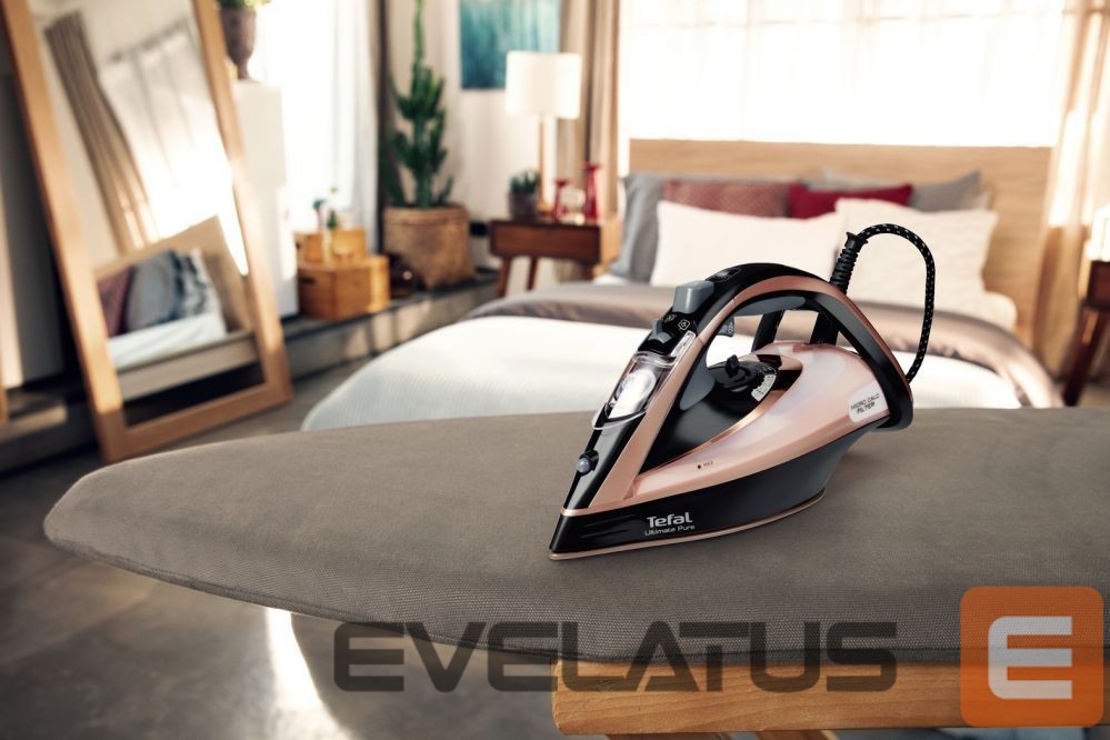Triikrauad TEFAL Steam Iron FV9845 3200 W, Water tank capacity 350 ml, Continuous steam 60 g/min, Black/Rose Gold